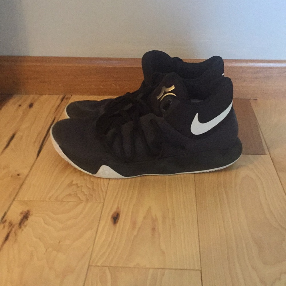 Mens Basketball Shoes